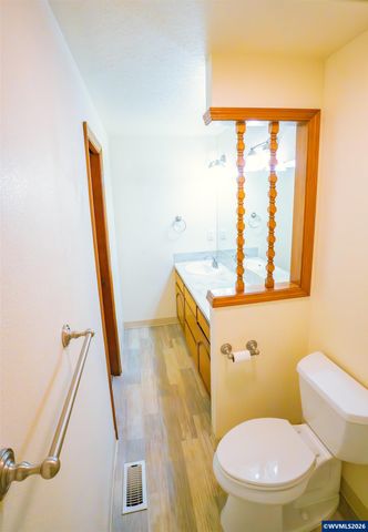 4731 Serra Ct NE, Salem, OR 97317