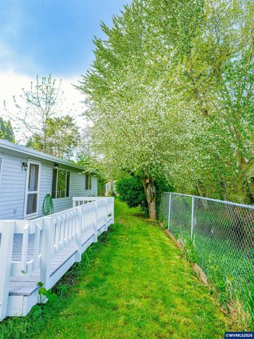 4731 Serra Ct NE, Salem, OR 97317