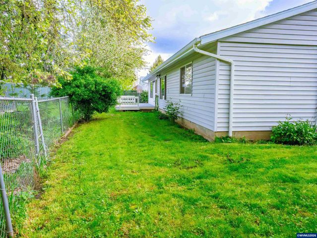 4731 Serra Ct NE, Salem, OR 97317