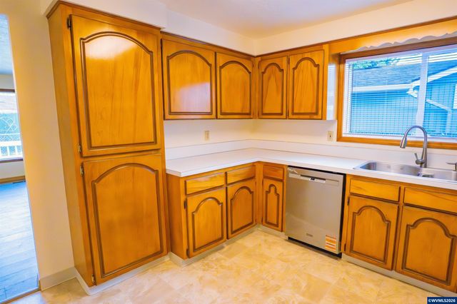 4731 Serra Ct NE, Salem, OR 97317