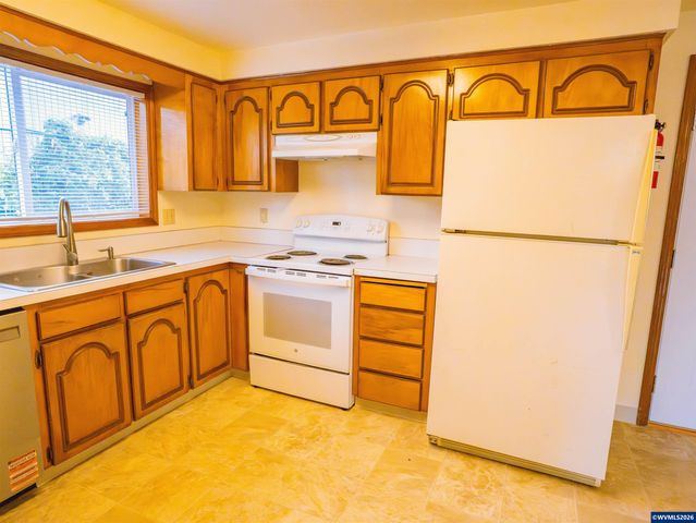 4731 Serra Ct NE, Salem, OR 97317