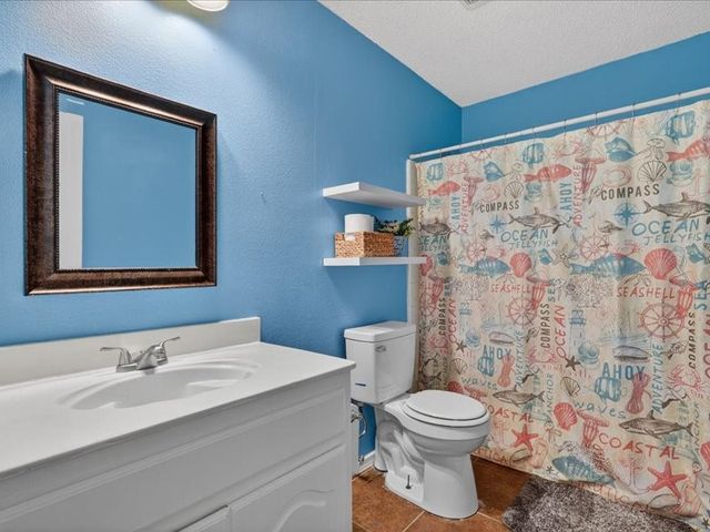 5400 Turtle River Court, Fort Worth, TX 76137