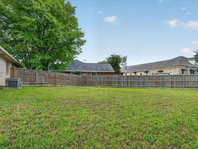 5400 Turtle River Court, Fort Worth, TX 76137