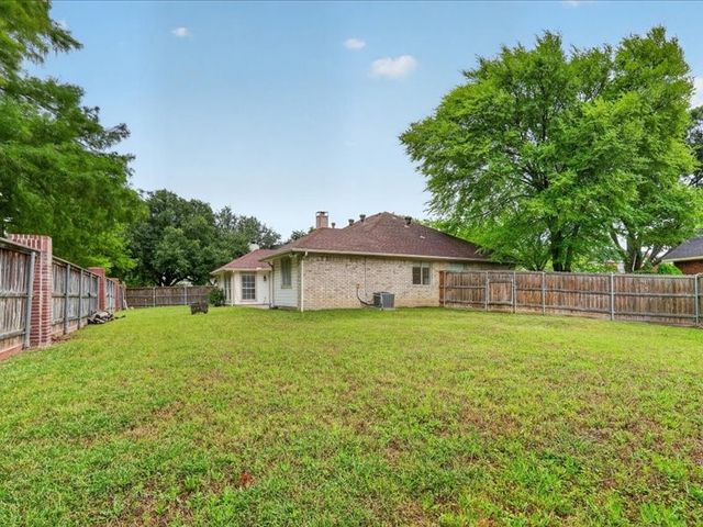 5400 Turtle River Court, Fort Worth, TX 76137