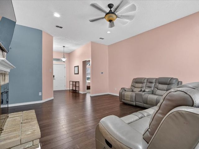 5400 Turtle River Court, Fort Worth, TX 76137