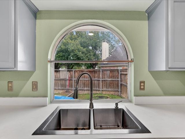 5400 Turtle River Court, Fort Worth, TX 76137