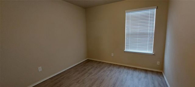1556 Birmingham Dr DR, Seguin, TX 78155
