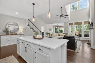 208 Creek Front LN, Suffolk, VA 23435