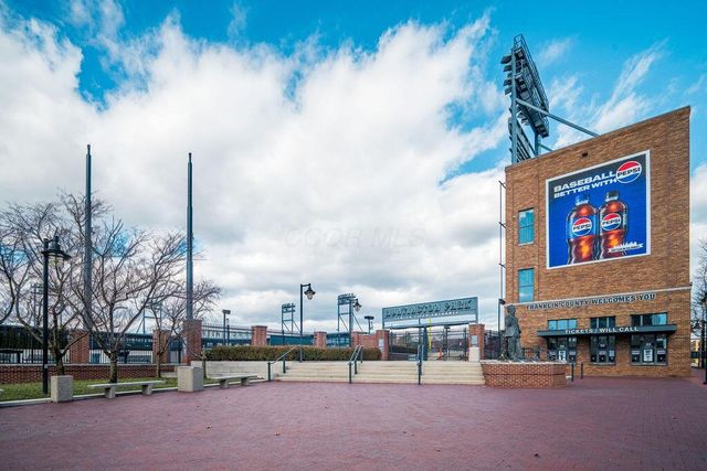 448 W Nationwide Boulevard, 307, Columbus, OH 43215