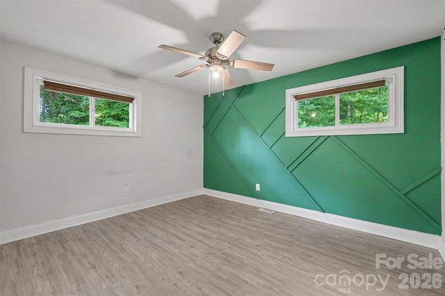 7048 Delta Lake Drive, Charlotte, NC 28215