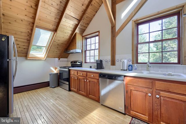 705 SCHOFFERS RD, Reading, PA 19606