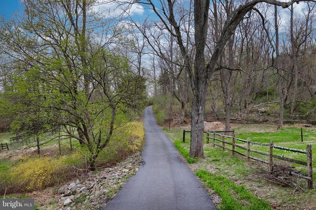 705 SCHOFFERS RD, Reading, PA 19606