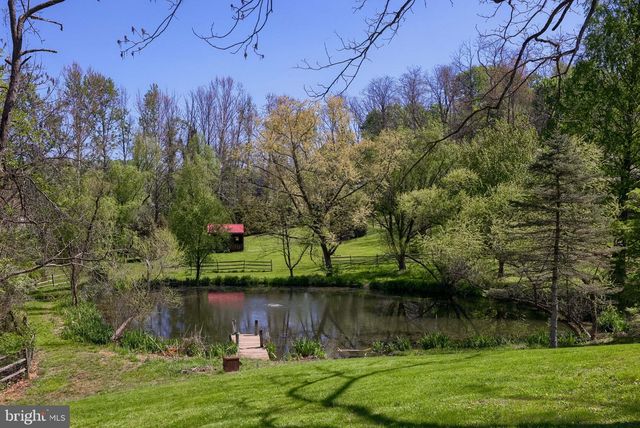 705 SCHOFFERS RD, Reading, PA 19606