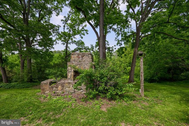 705 SCHOFFERS RD, Reading, PA 19606