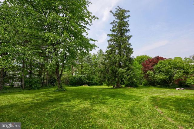 705 SCHOFFERS RD, Reading, PA 19606