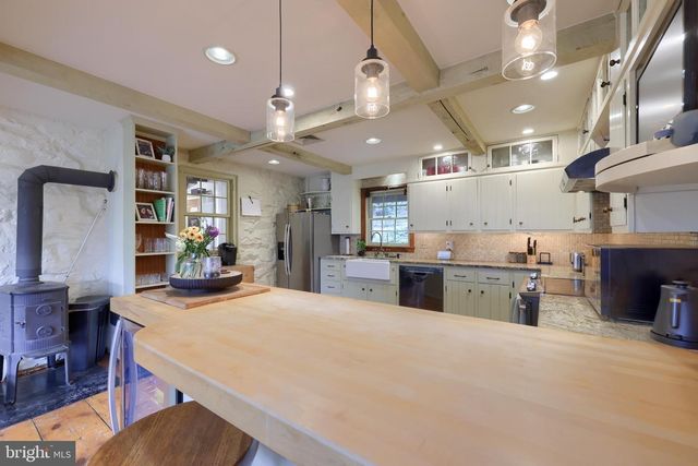 705 SCHOFFERS RD, Reading, PA 19606