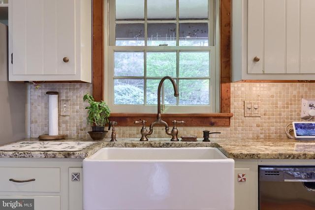 705 SCHOFFERS RD, Reading, PA 19606
