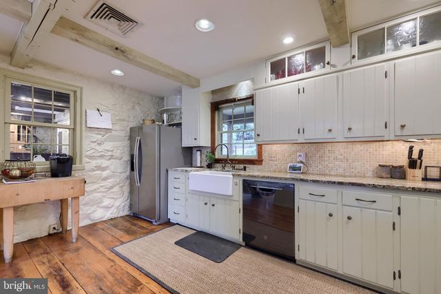 705 SCHOFFERS RD, Reading, PA 19606