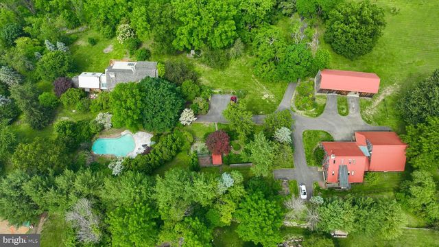 705 SCHOFFERS RD, Reading, PA 19606
