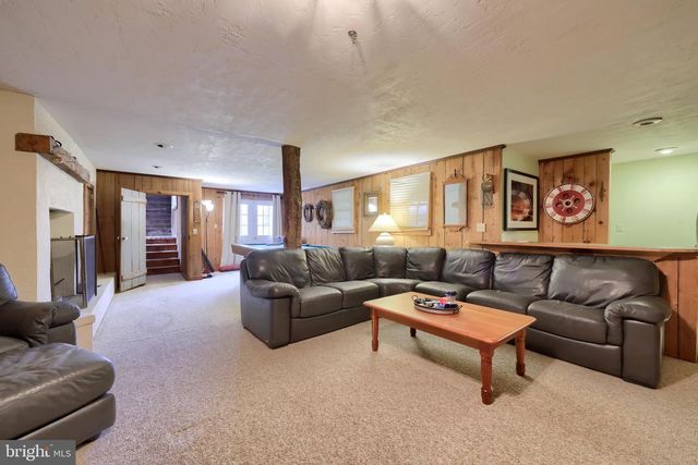 705 SCHOFFERS RD, Reading, PA 19606