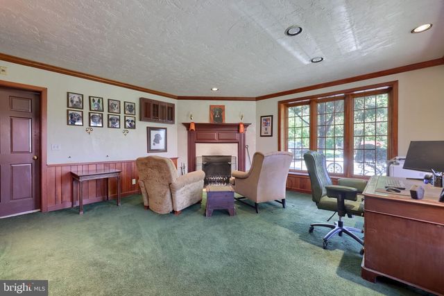 705 SCHOFFERS RD, Reading, PA 19606