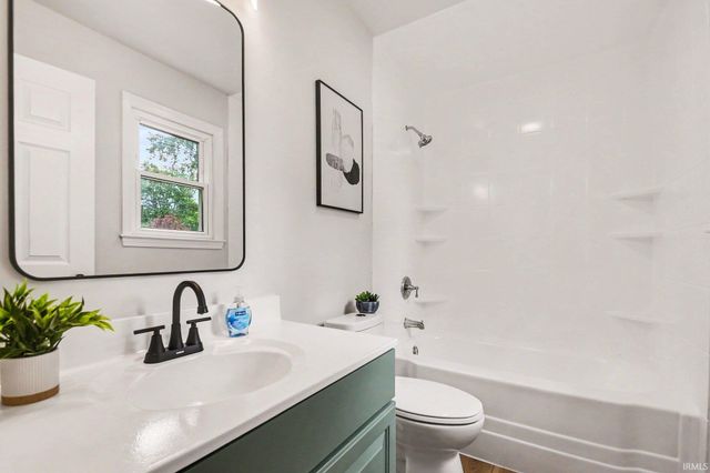 56275 Ellen Avenue, Mishawaka, IN 46545
