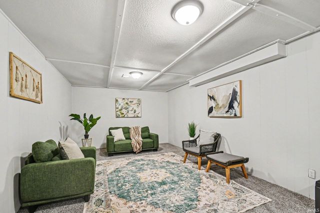 56275 Ellen Avenue, Mishawaka, IN 46545