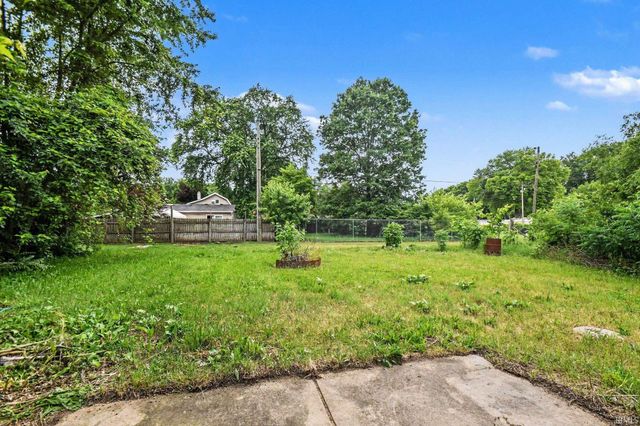 56275 Ellen Avenue, Mishawaka, IN 46545