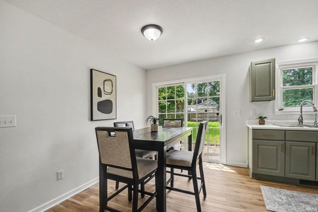 56275 Ellen Avenue, Mishawaka, IN 46545