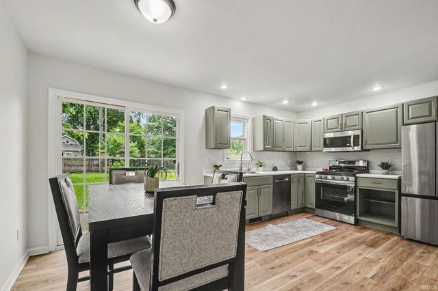 56275 Ellen Avenue, Mishawaka, IN 46545
