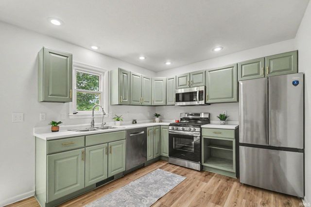 56275 Ellen Avenue, Mishawaka, IN 46545
