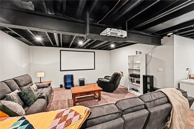 16019 Cedar Street, Basehor, KS 66007