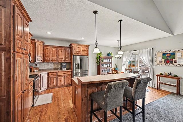 16019 Cedar Street, Basehor, KS 66007