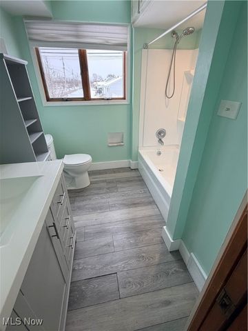 5952 Delores Boulevard, Brook Park, OH 44142