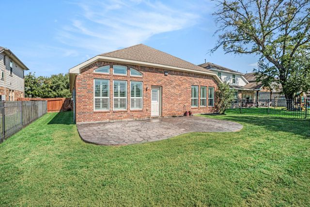 2502 Bay Hill Drive, Baytown, TX 77523
