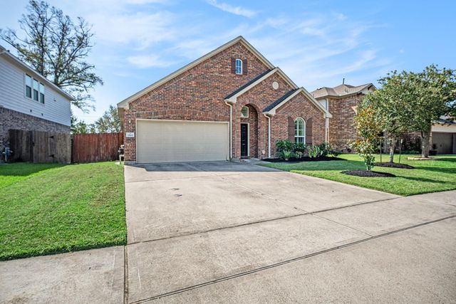 2502 Bay Hill Drive, Baytown, TX 77523