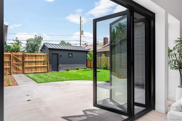 3360 S Dexter Street, Denver, CO 80222