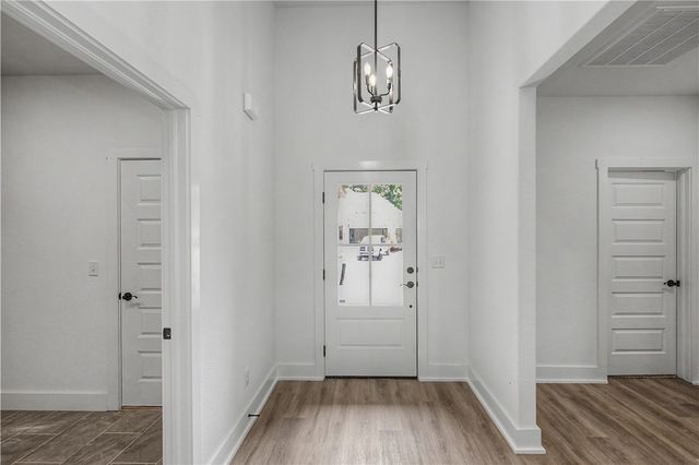 2102 N Dagan Street, Siloam Springs, AR 72761