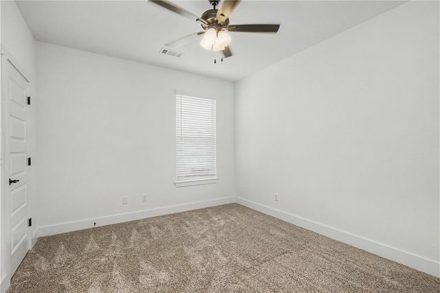 2102 N Dagan Street, Siloam Springs, AR 72761