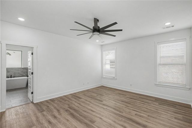 2102 N Dagan Street, Siloam Springs, AR 72761