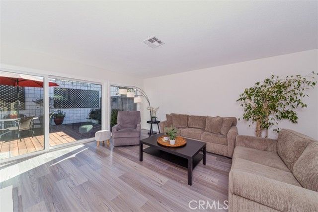 1404 N Tustin Ave A4, Santa Ana, CA 92705