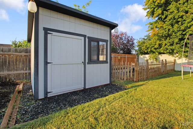 531 Clinton Dr., Twin Falls, ID 83301