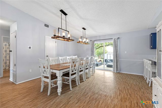 802 San Jacinto Street, Lockhart, TX 78644