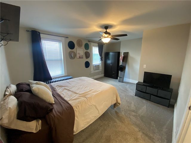 1114 Glass St, White Oak, PA 15131