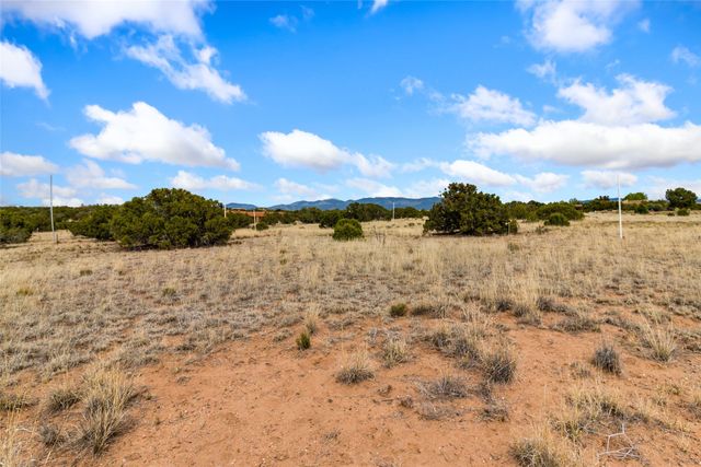 146 Wildhorse, Santa Fe, NM 87506