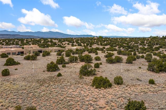 146 Wildhorse, Santa Fe, NM 87506