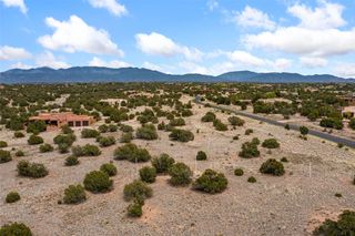146 Wildhorse, Santa Fe, NM 87506