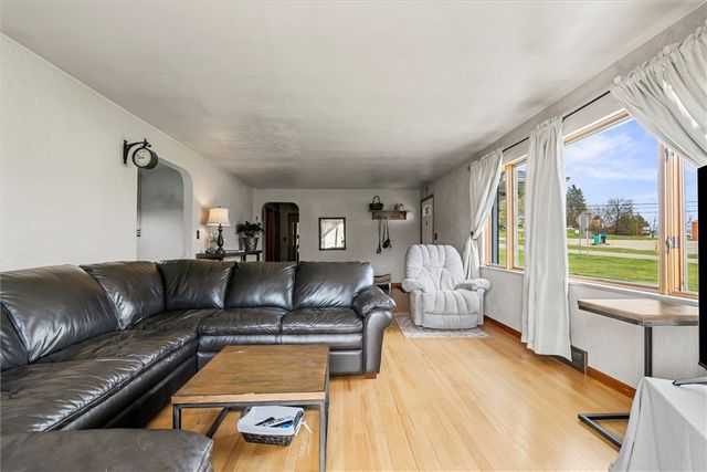 143 State Route 356, Washington Twp, PA 15613