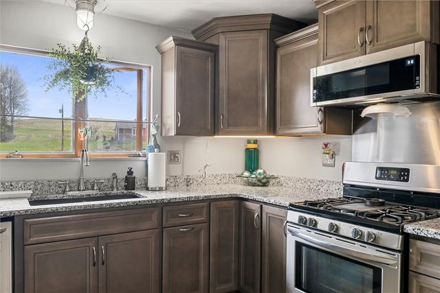 143 State Route 356, Washington Twp, PA 15613