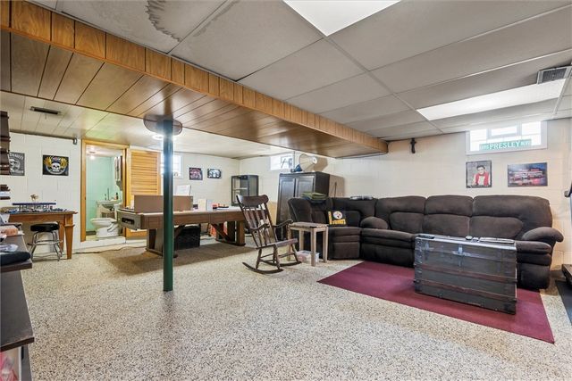 143 State Route 356, Washington Twp, PA 15613